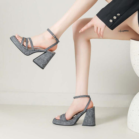 Sandali denim tacco grosso donna con cinturino e punta tonda - Viva Armonia