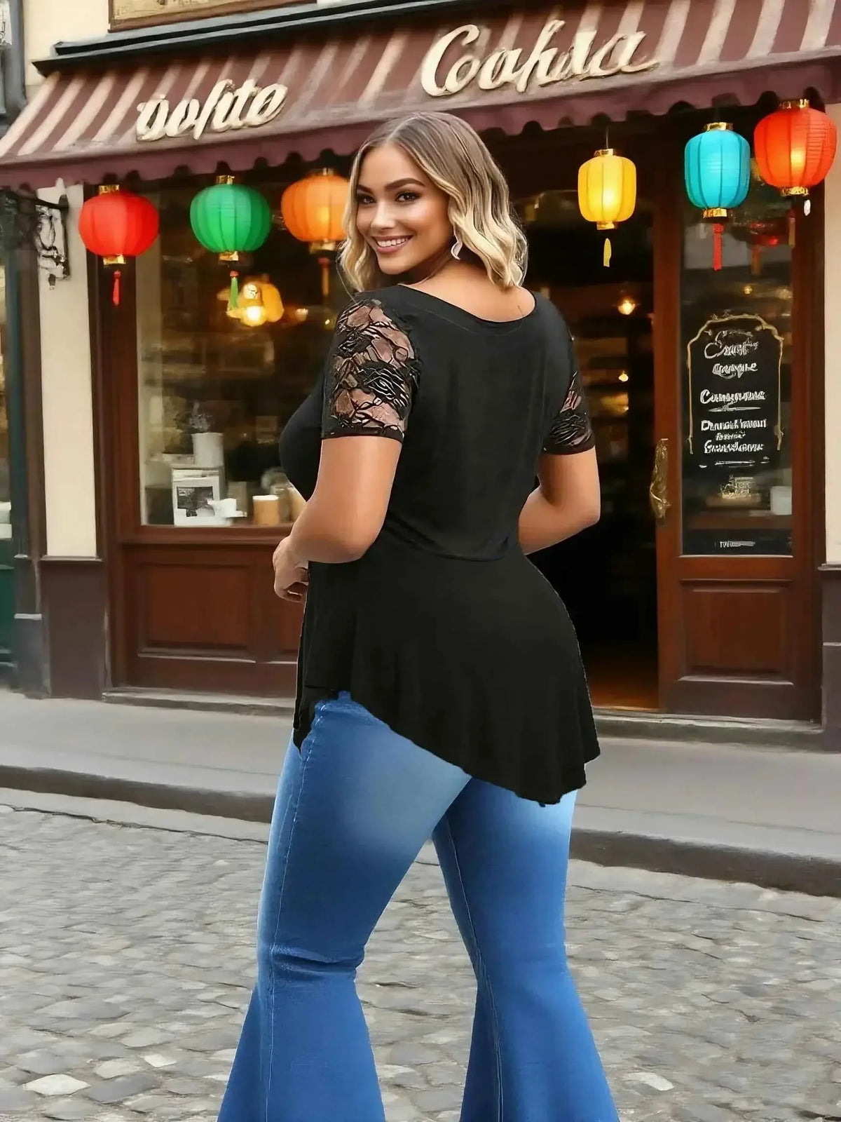 Top tunica pizzo taglie forti da donna, camicetta fluida nera con maniche in pizzo e orlo asimmetrico.