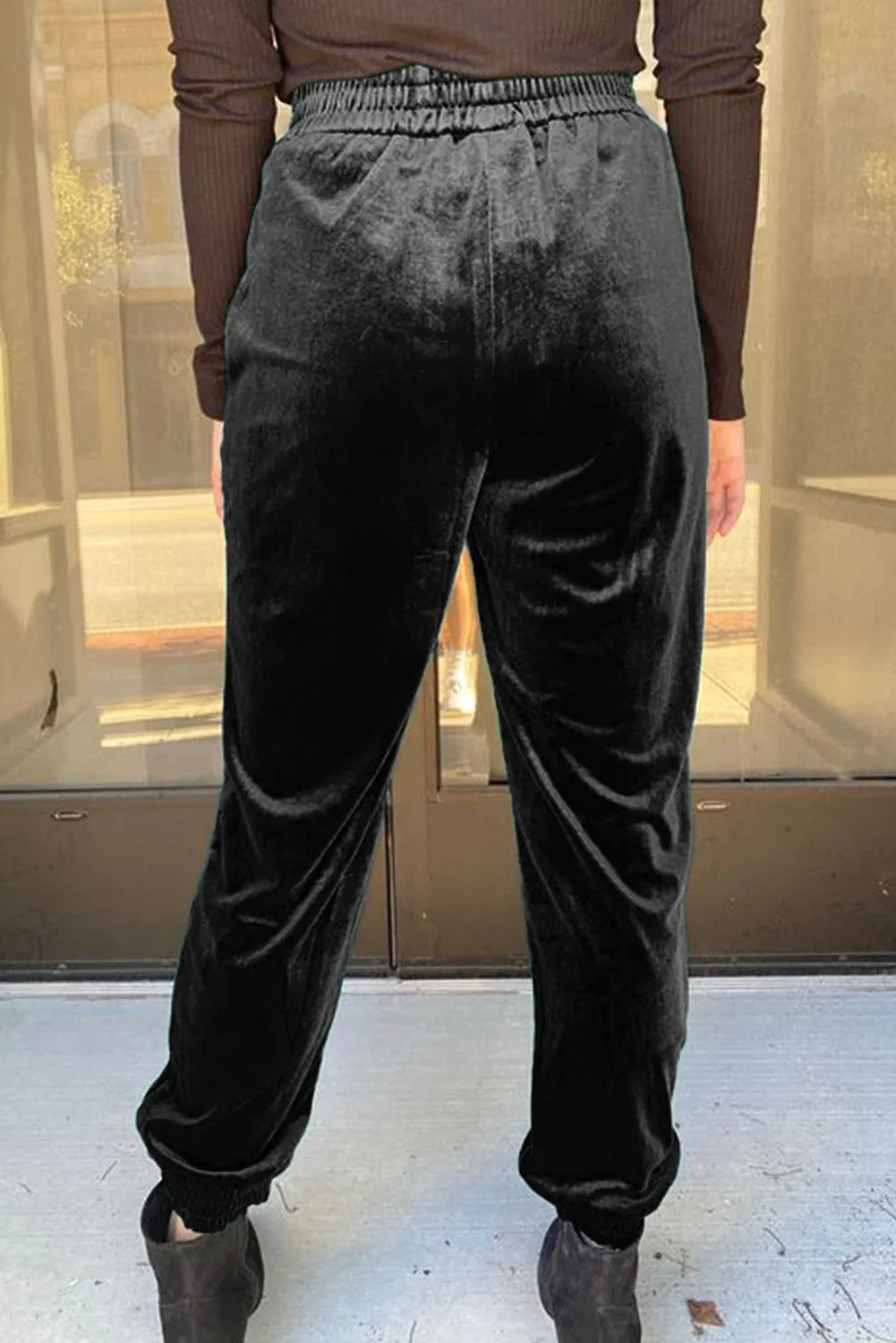 Pantaloni da jogging in velluto nero con tasca vintage - Viva Armonia